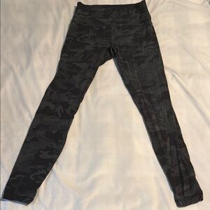 Lululemon align 28”, Camouflage Leggings, size 8